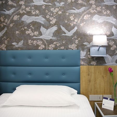 Hotel Palace Battipaglia Kültér fotó