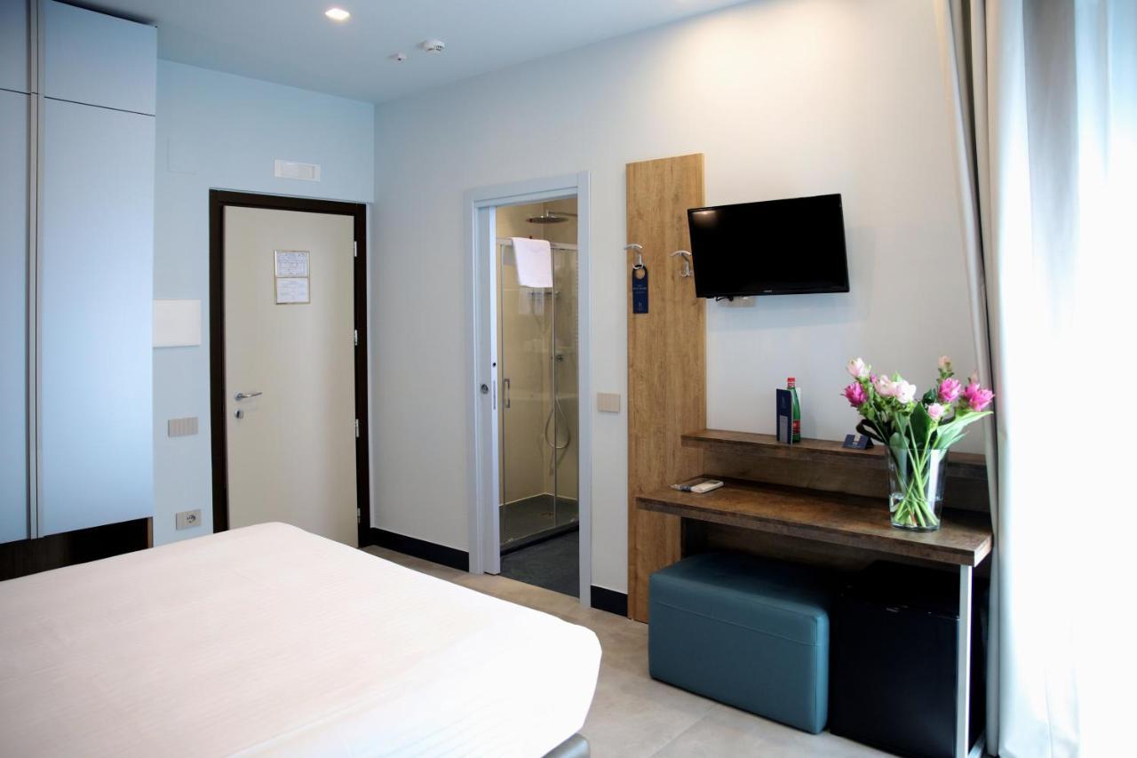 Hotel Palace Battipaglia Kültér fotó