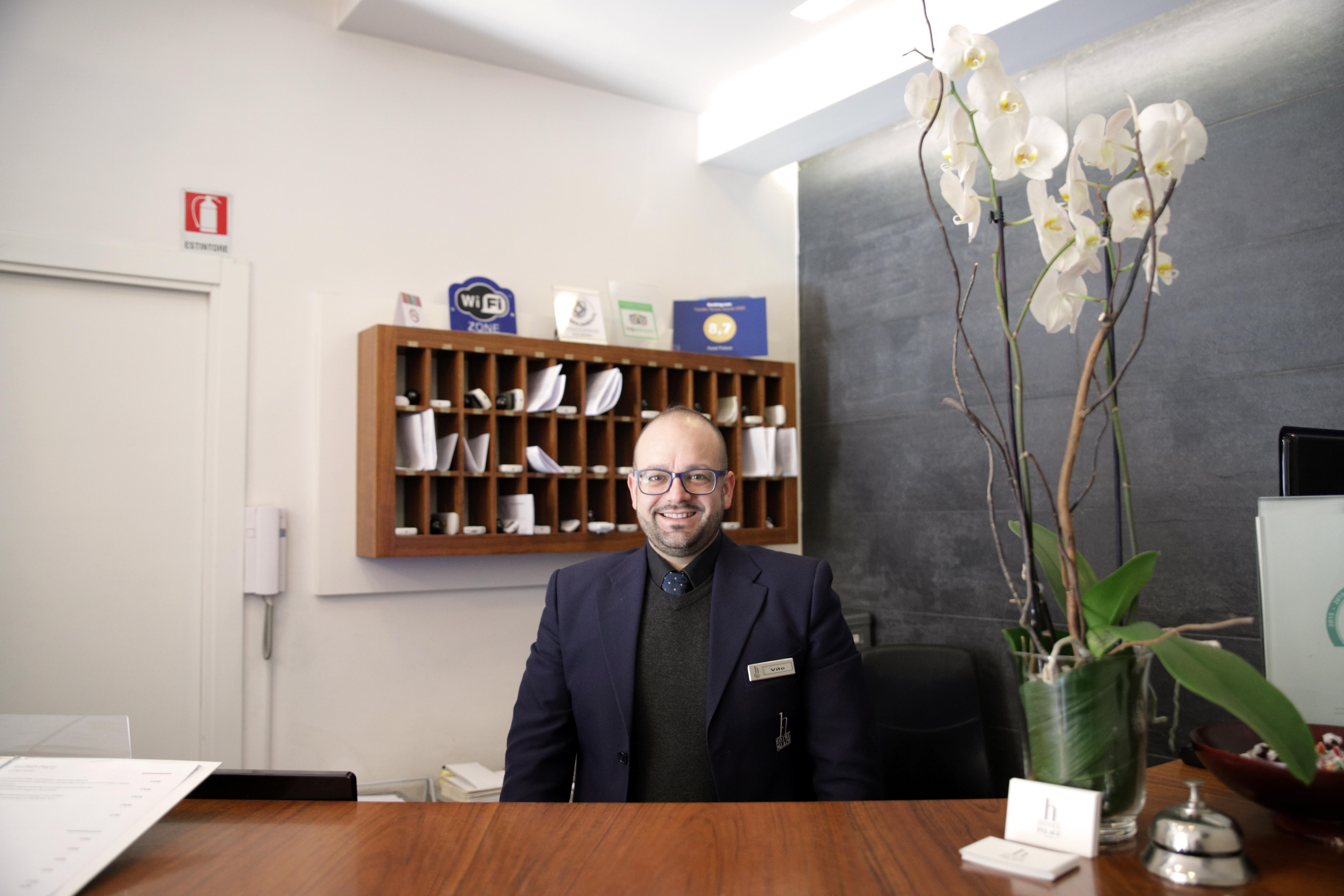 Hotel Palace Battipaglia Kültér fotó